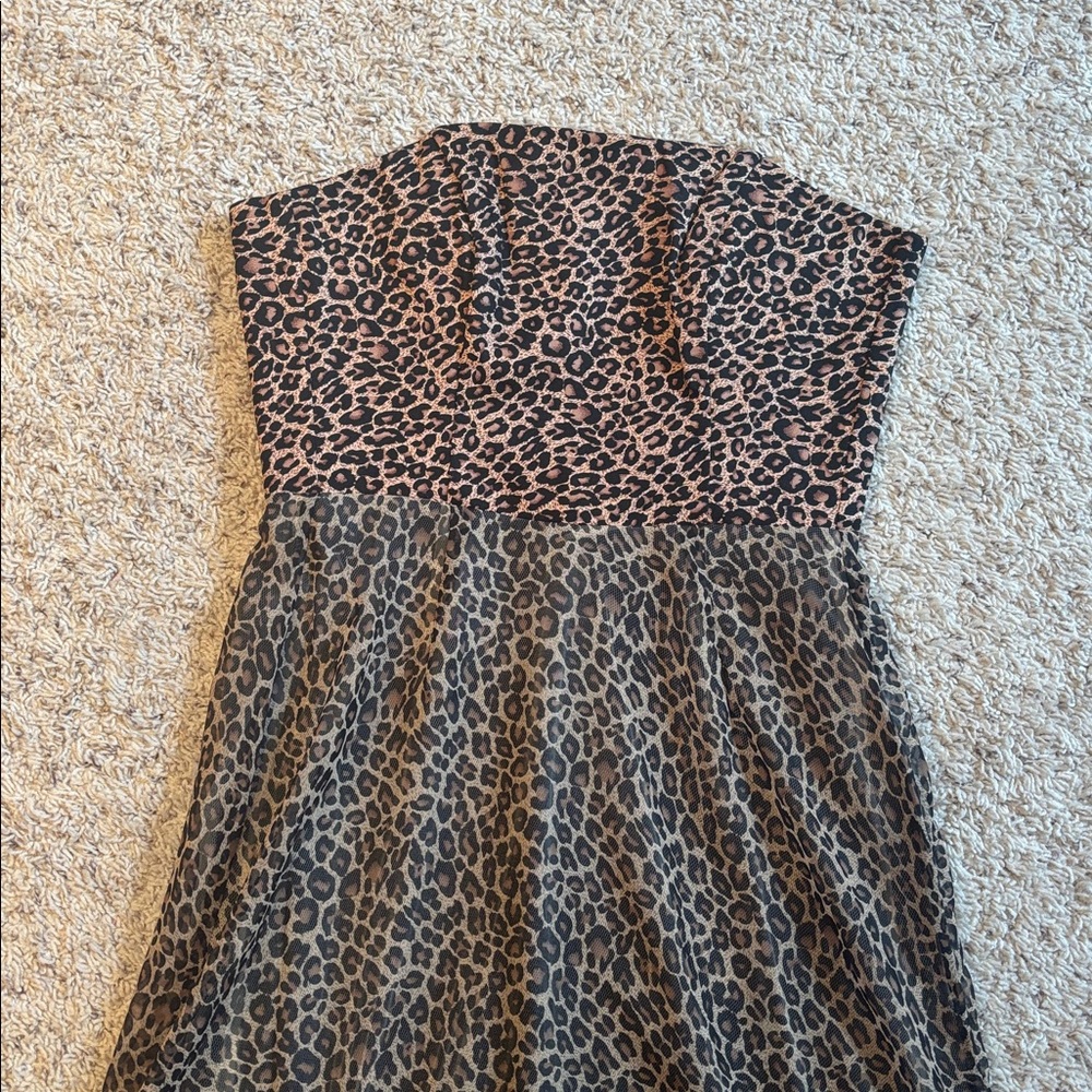 Newport News Leopard Print Dress - Picture 2 of 4